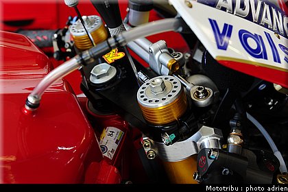 stands_misano_sbk2009_0131.JPG