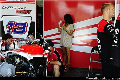 stands_misano_sbk2009_0144.JPG