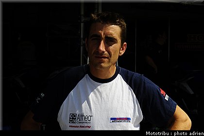 stands_misano_sbk2009_0149.JPG