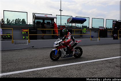 stands_misano_sbk2009_0173.JPG