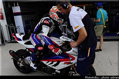 stands_misano_sbk2009_0178.JPG