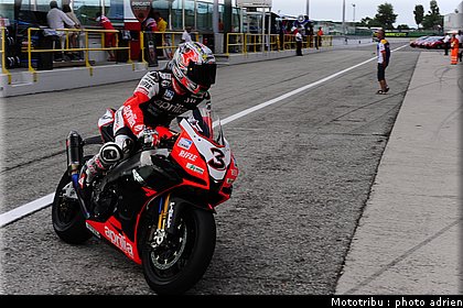 stands_misano_sbk2009_0181.JPG