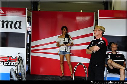 stands_misano_sbk2009_0182.JPG