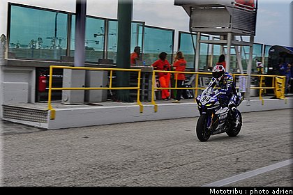 stands_misano_sbk2009_0188.JPG