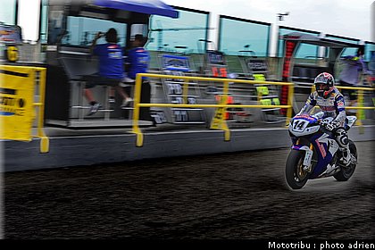 stands_misano_sbk2009_0191.JPG