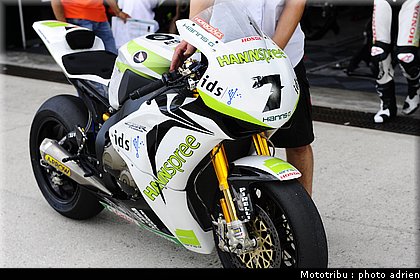 stands_misano_sbk2009_0196.JPG