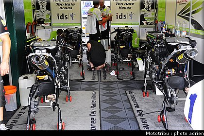 stands_misano_sbk2009_0200.JPG
