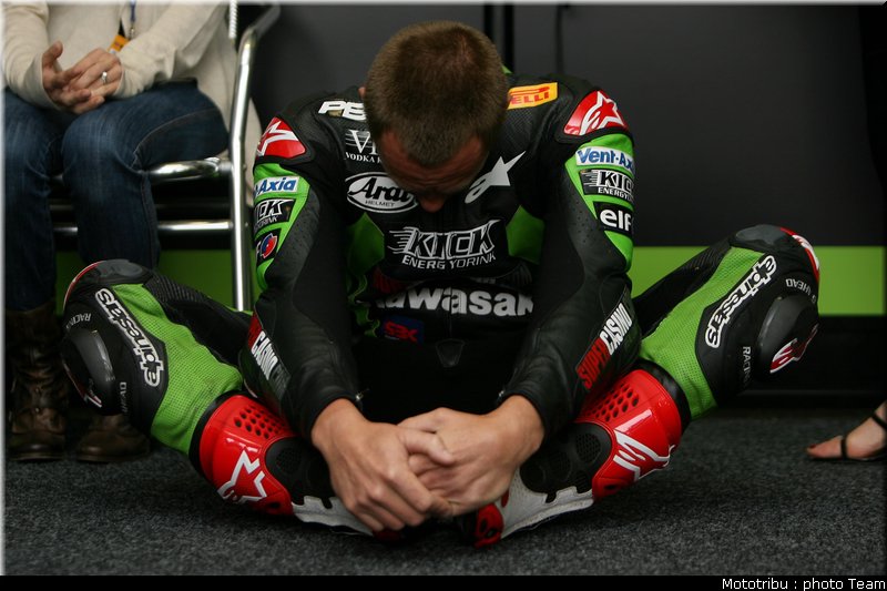 superbike_hacking_5_donington2009