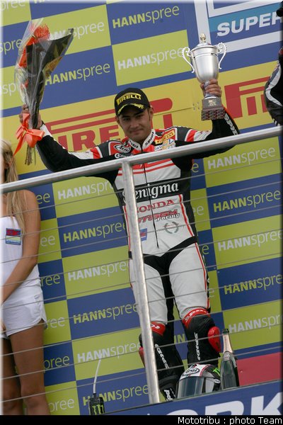 superbike_haslam_2_donington2009