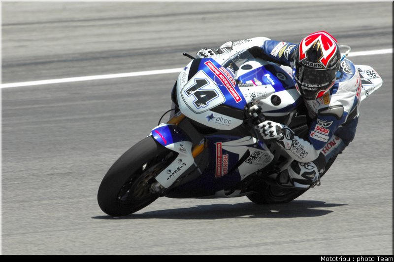 superbike_lagrive_1_donington2009
