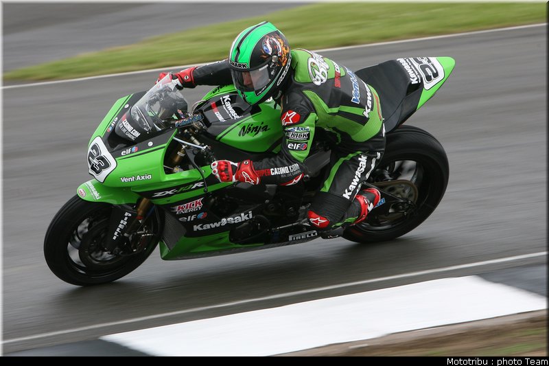 superbike_parkes_8_donington2009
