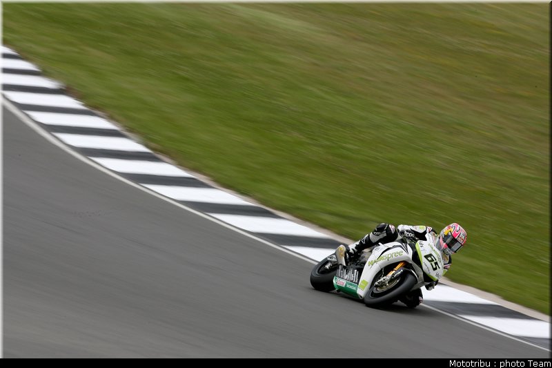 superbike_rea_02_donington2009
