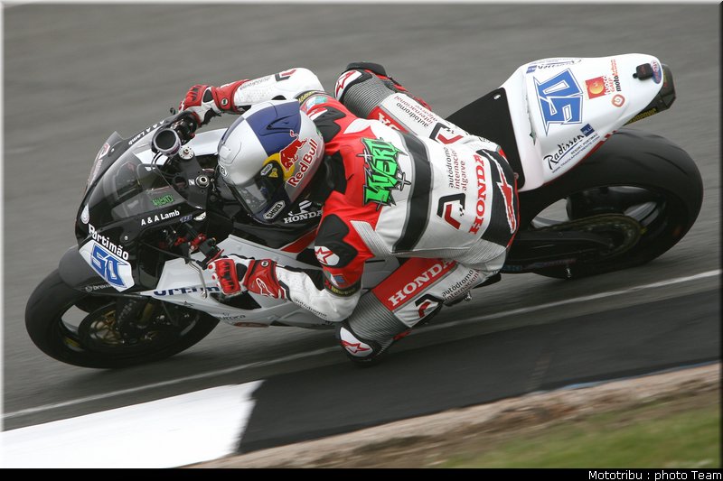 supersport_laverty_17_donington2009