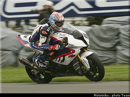 superbike_corser_1_donington2009.jpg