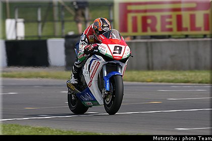 superbike_kyionari_13_donington2009.jpg