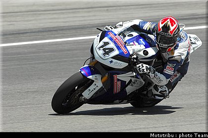 superbike_lagrive_1_donington2009.jpg