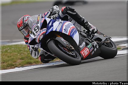 superbike_spies_1_donington2009.jpg