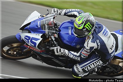 supersport_crutchlow_2_donington2009.jpg