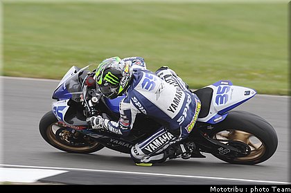 supersport_crutchlow_3_donington2009.jpg