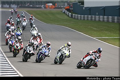 supersport_donington2009_002.jpg