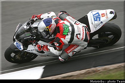 supersport_laverty_17_donington2009.jpg