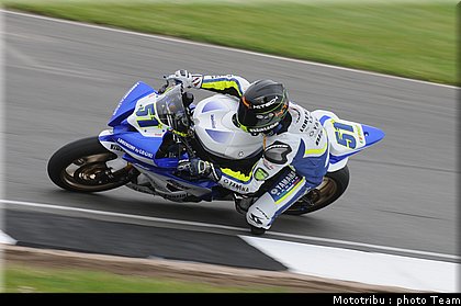 supersport_pirro_4_donington2009.jpg