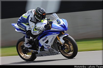 supersport_pirro_5_donington2009.jpg