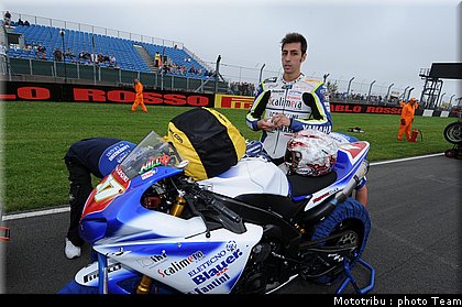 superstock1000_rosso_2_donington2009.jpg