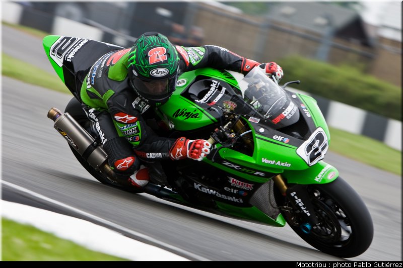 hacking_5_sbk_gutierrez_donington2009