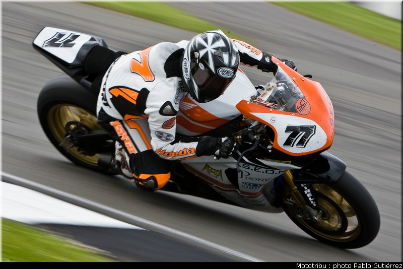 iannuzzo_1_sbk_gutierrez_donington2009
