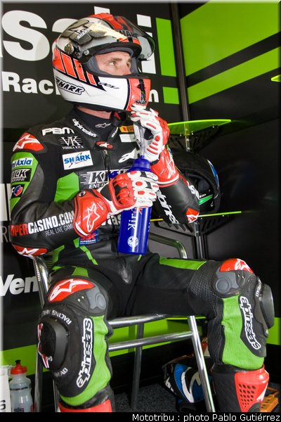 parkes_03_sbk_gutierrez_donington2009