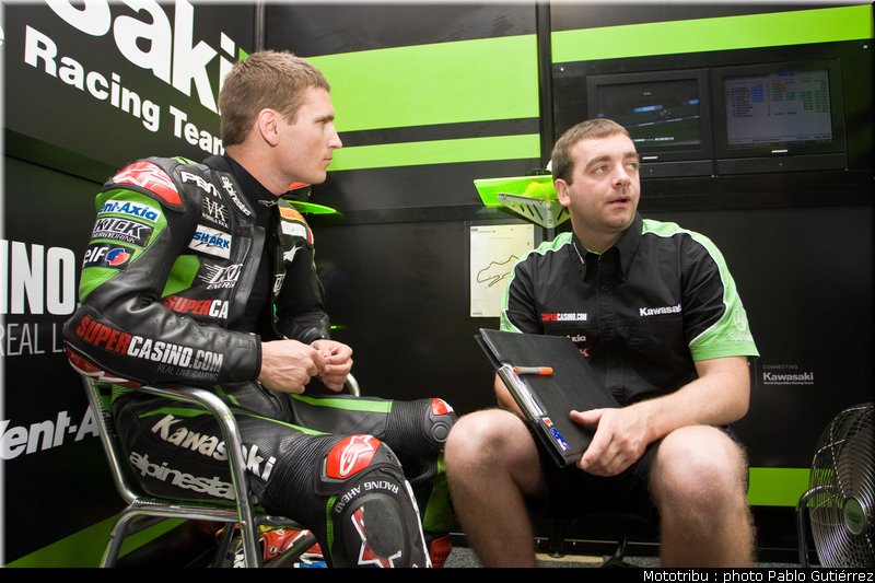 parkes_04_sbk_gutierrez_donington2009