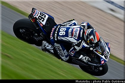 sykes_1_sbk_gutierrez_donington2009.jpg