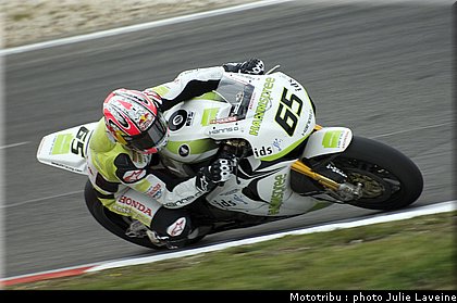 sbk_rea_2_nurburgring_allemagne_2009.jpg