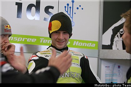sbk_rea_02_nurburgring_allemagne_2009.jpg