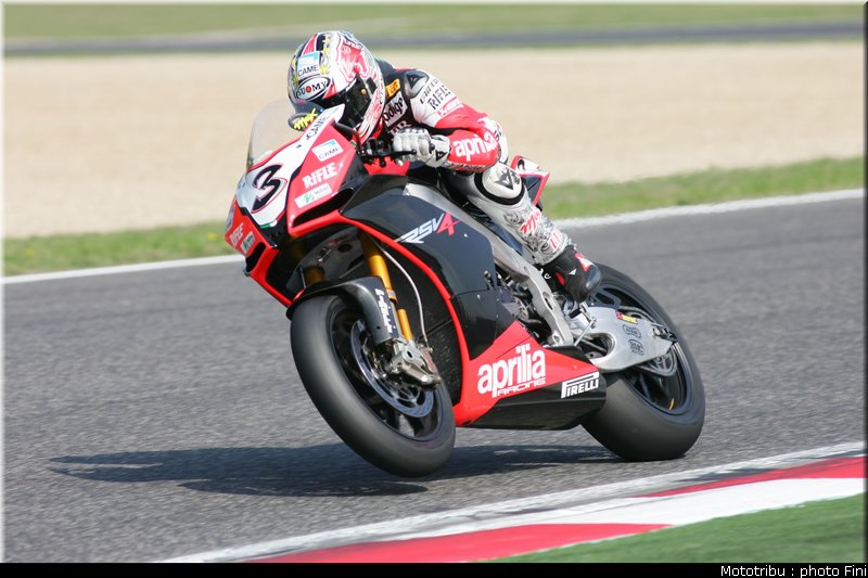 sbk_biaggi_1_imola_2009