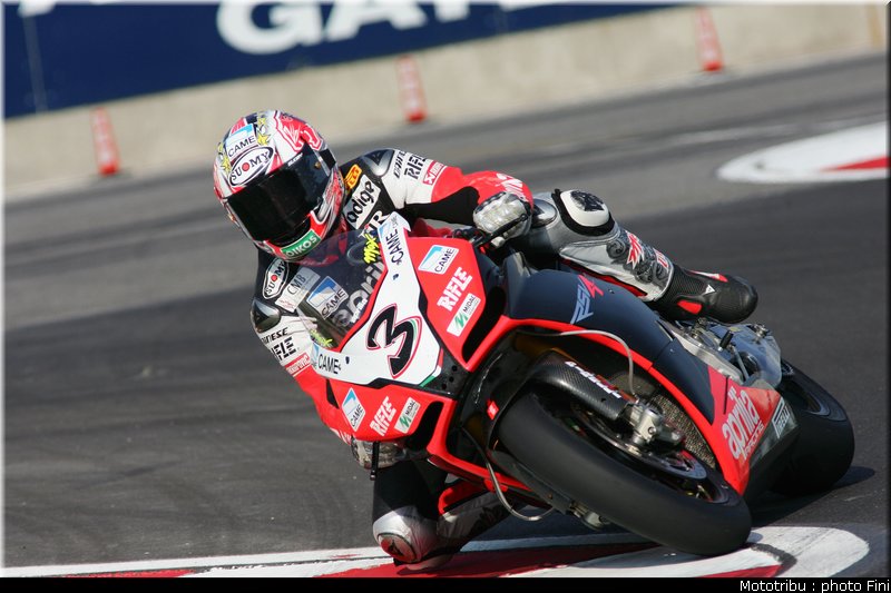 sbk_biaggi_5_imola_2009