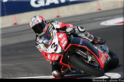 sbk_biaggi_5_imola_2009.JPG