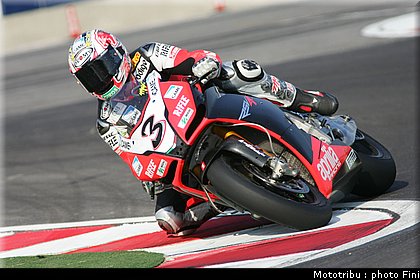 sbk_biaggi_6_imola_2009.JPG