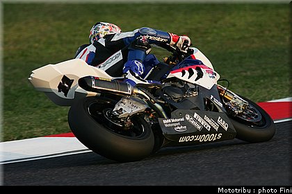 sbk_corser_2_imola_2009.JPG