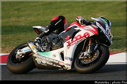 sbk_haslam_4_imola_2009.JPG