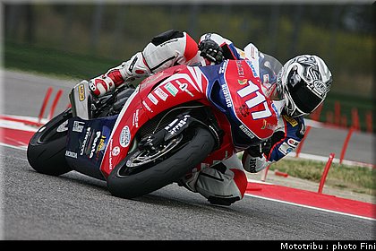 stk1000_sacchetti_imola_2009.JPG