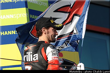 sbk_biaggi_7_france_2009.jpg
