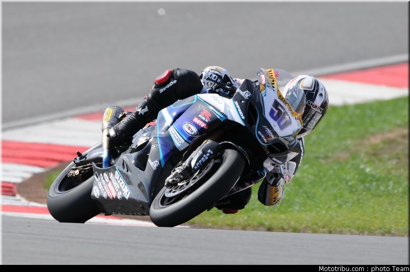 sbk_guintoli_37_portugal_2009