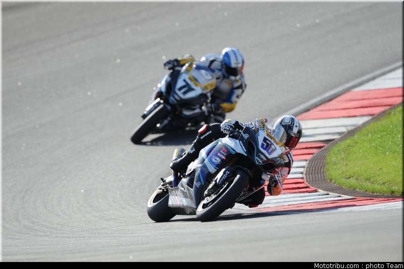 sbk_guintoli_41_portugal_2009