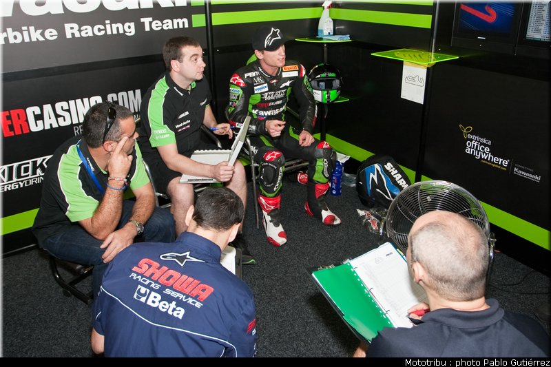 sbk_parkes_03_portugal_2009