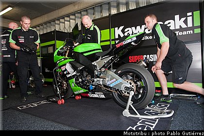 sbk_kawasaki_2_portugal_2009.jpg