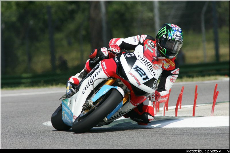 sbk_hopkins_1_test_imola2009