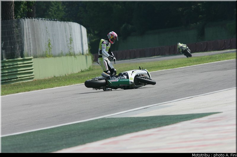sbk_rea_5_test_imola2009