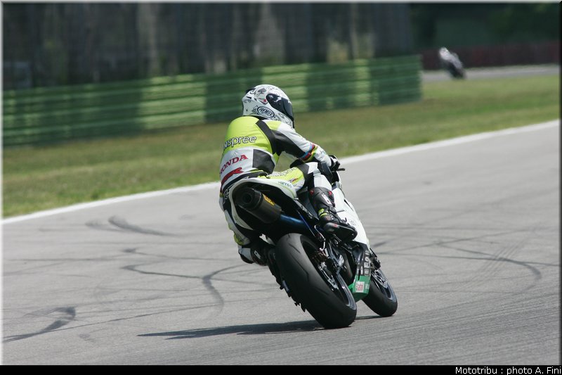 supersport_pitt_1_test_imola2009